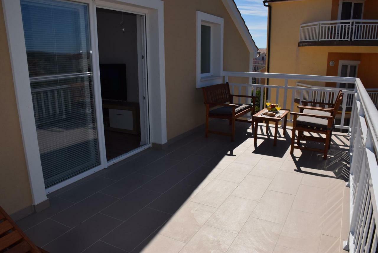 Apartments Zelic Vodice Exterior photo