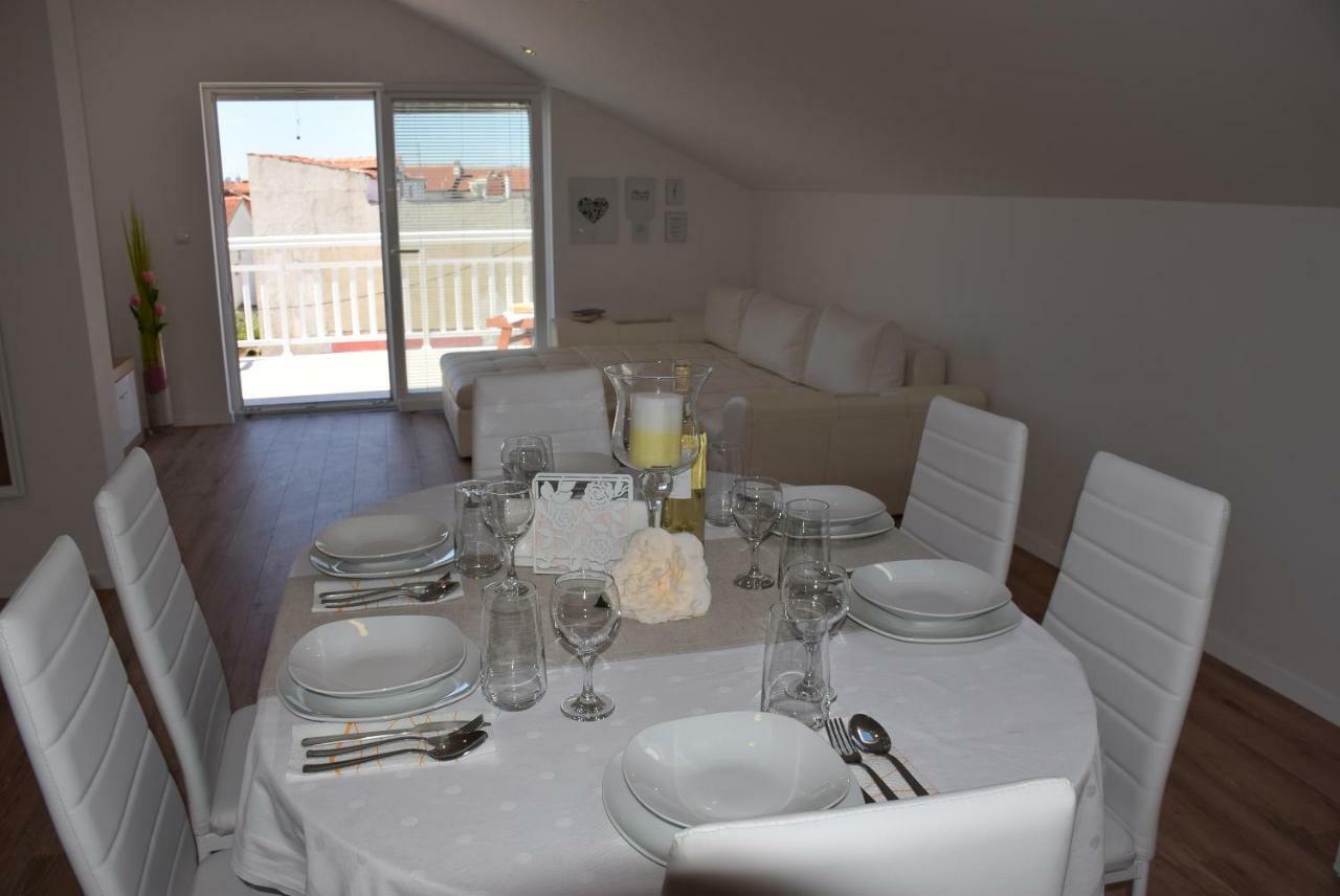 Apartments Zelic Vodice Exterior photo