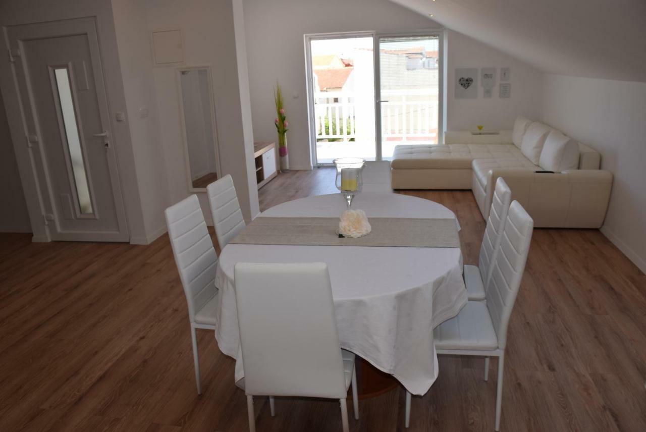 Apartments Zelic Vodice Exterior photo