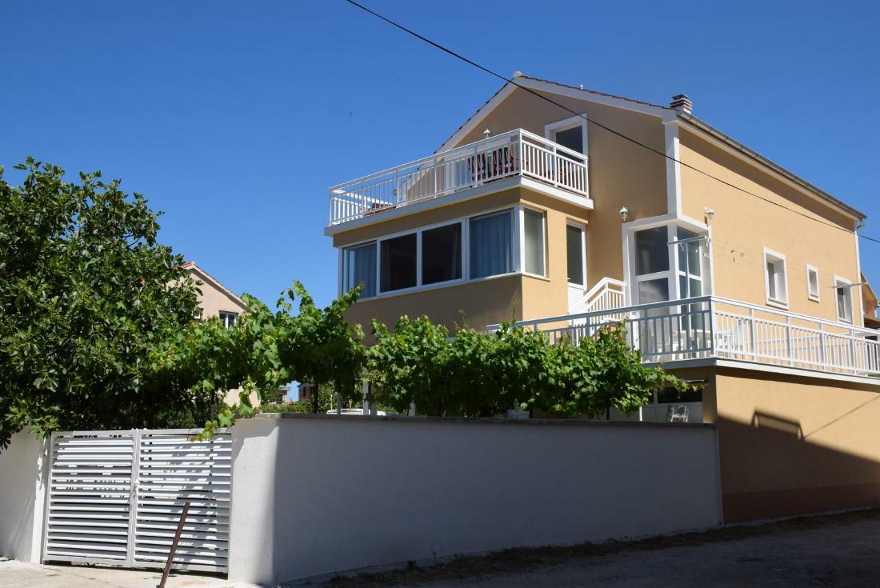 Apartments Zelic Vodice Exterior photo