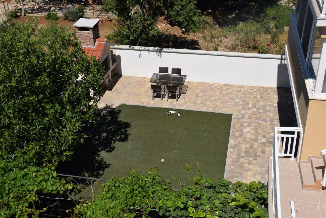 Apartments Zelic Vodice Exterior photo