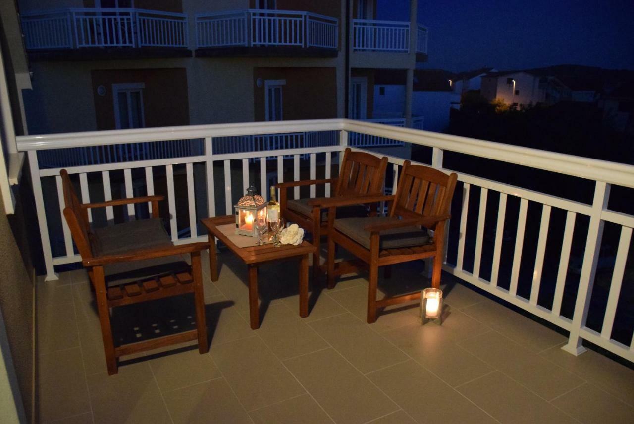 Apartments Zelic Vodice Exterior photo