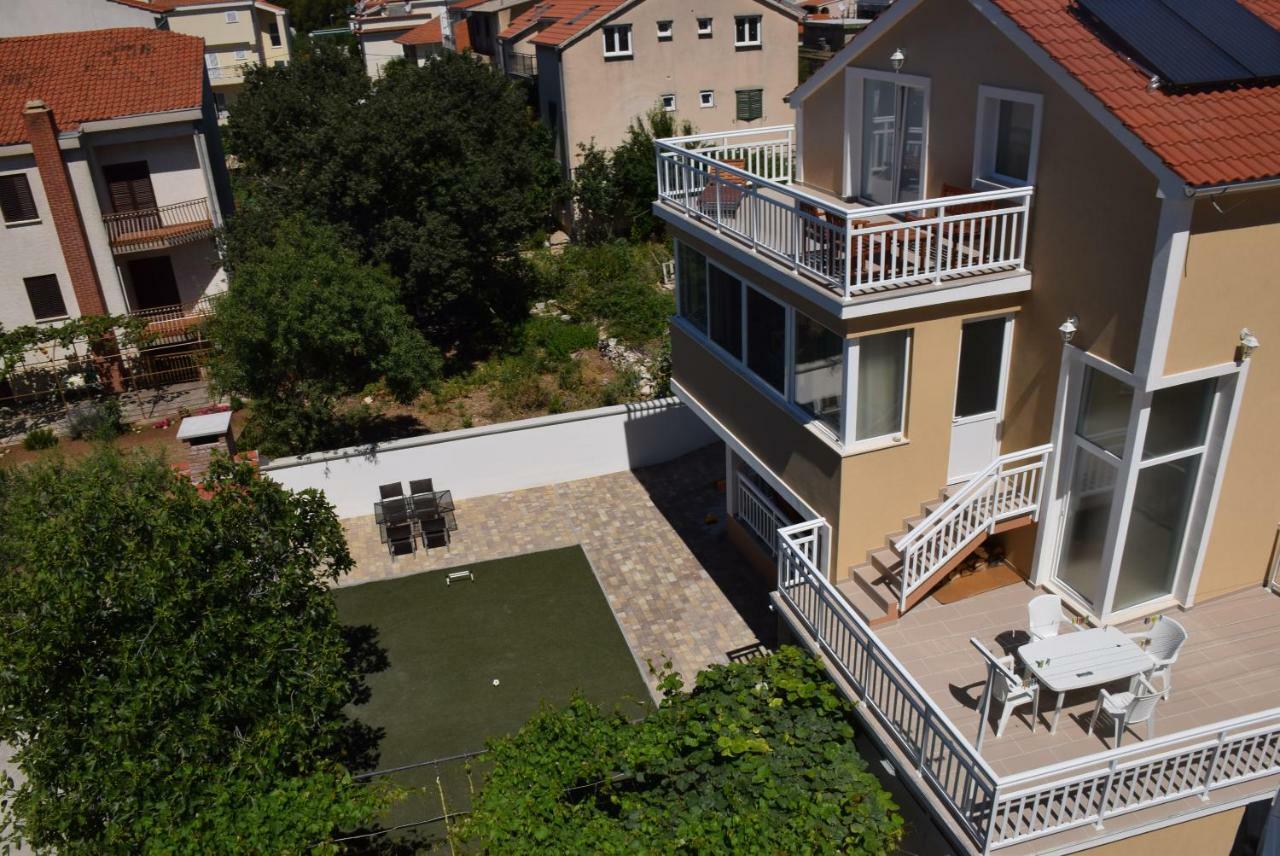 Apartments Zelic Vodice Exterior photo
