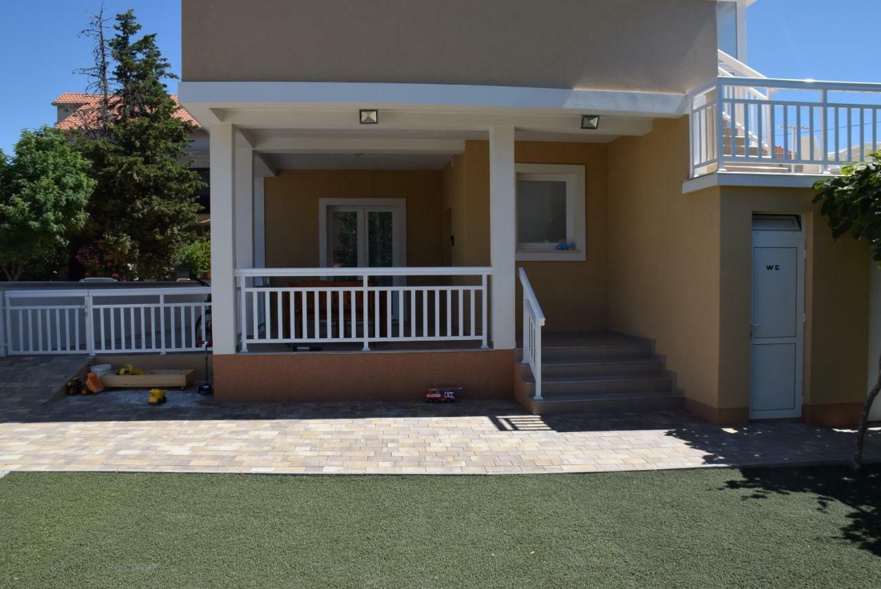 Apartments Zelic Vodice Exterior photo